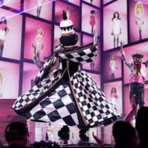 Meet your Posher, April